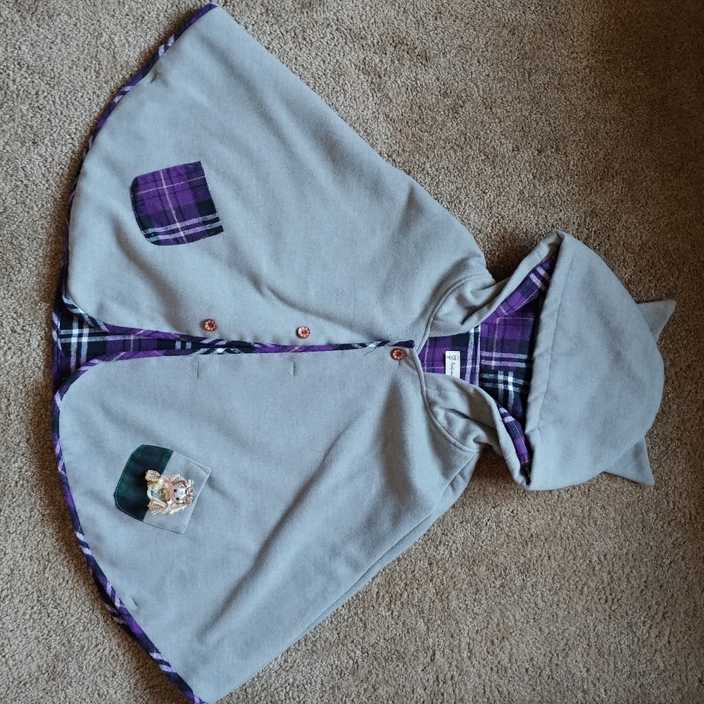Cape with ears & 'tail'